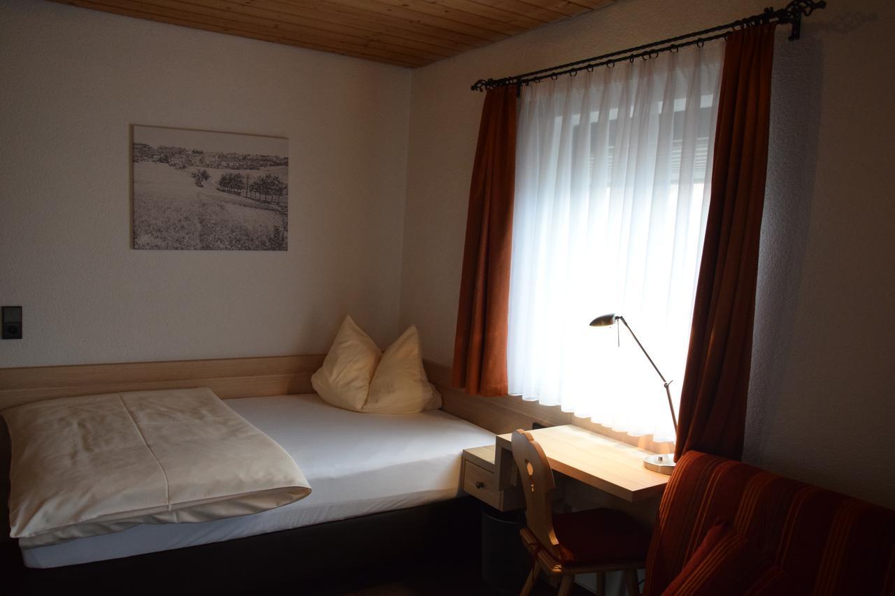 Gasthof Adler Schillingsfuerst Bagian luar foto