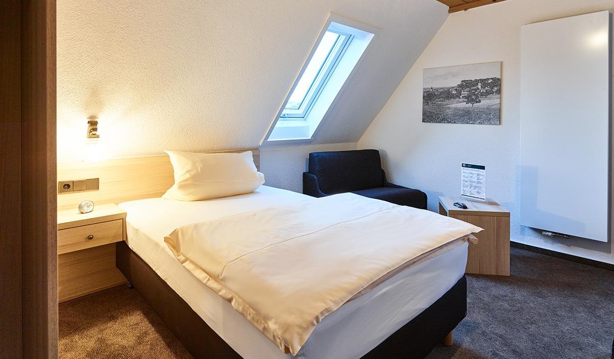 Gasthof Adler Schillingsfuerst Bagian luar foto