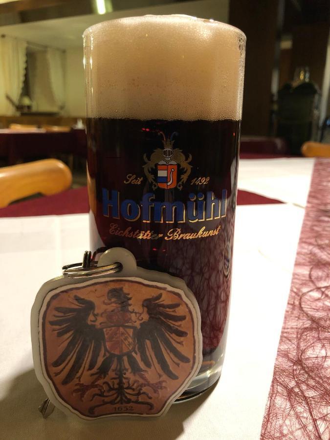 Gasthof Adler Schillingsfuerst Bagian luar foto